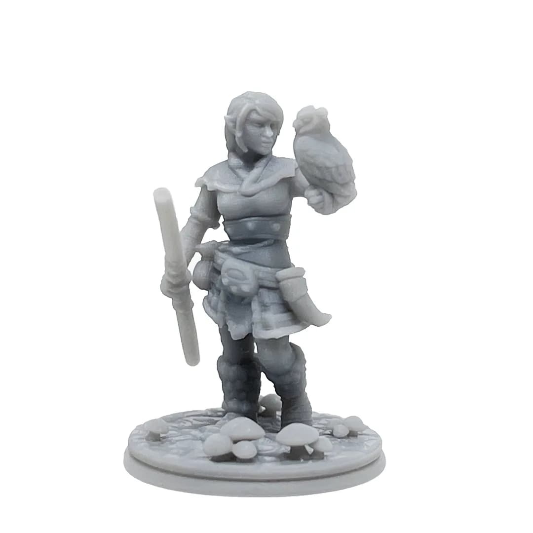 Imagen de #096 A - Elfa Druida - 25mm